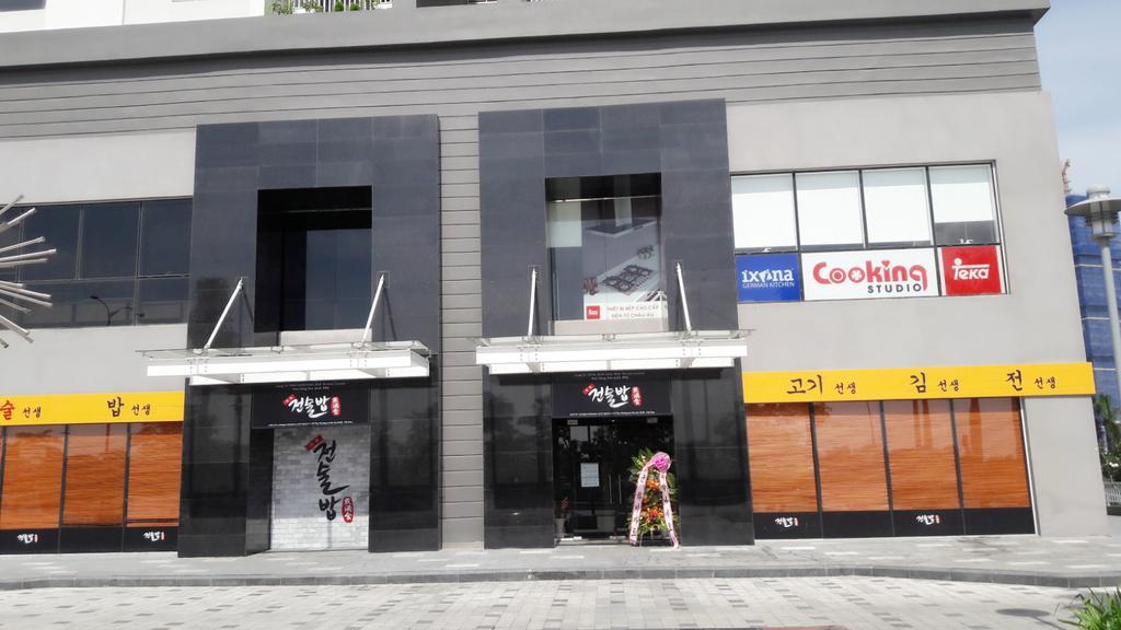 Horse Square Apartment Ho Chi Minh City Exterior photo